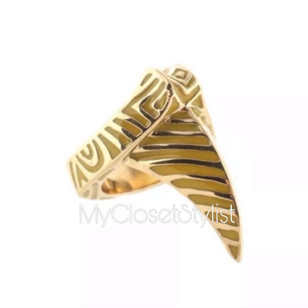 Neiman Marcus GOLD Claw Ring Enamel ENGLAND 6 RARE